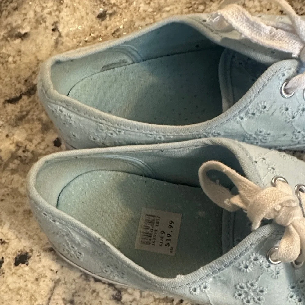 Light Blue Floral Women's Sneakers